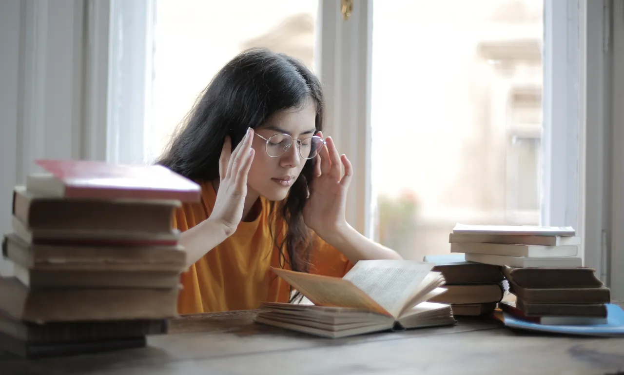 เมื่อฉันโดนงูรัด!: เรียนรู้การใช้ Passive Voice แบบผ่อน ‘คลายย’